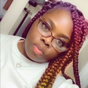 Meet your Posher, Kaila